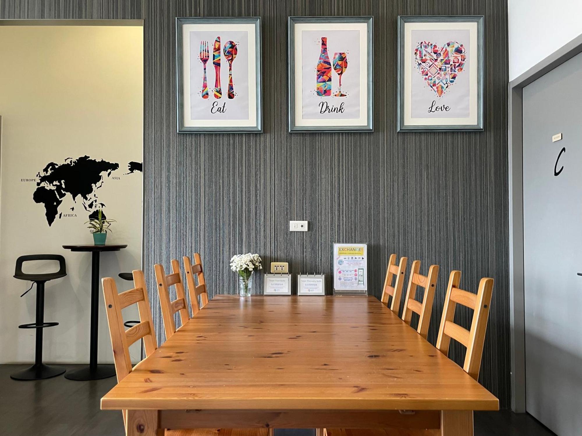 Easymind Guesthouse Taipei Main Station Екстериор снимка