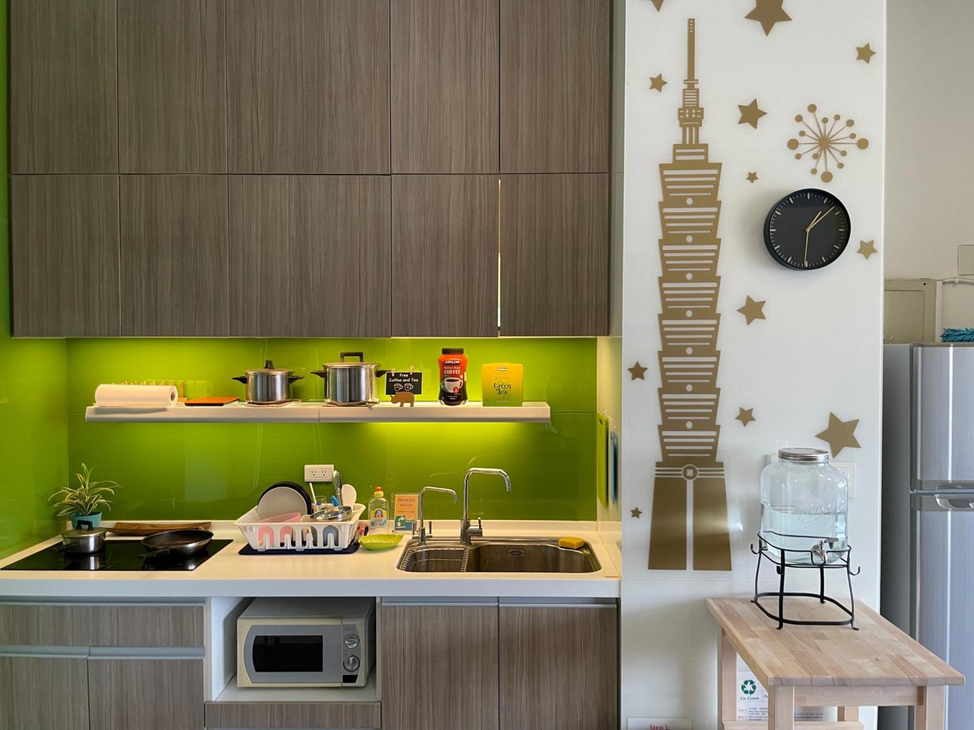 Easymind Guesthouse Taipei Main Station Екстериор снимка