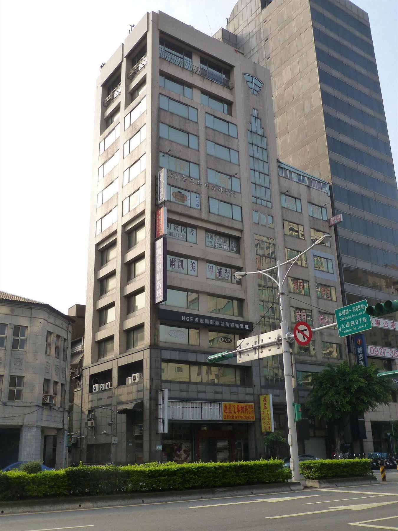 Easymind Guesthouse Taipei Main Station Екстериор снимка